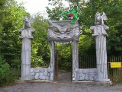 Professor Cline's Haunted Monster Museum