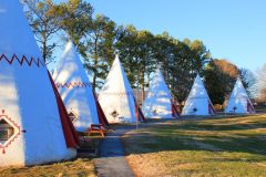 Wigwam Village #2 on US-31W in Cave City, KY
