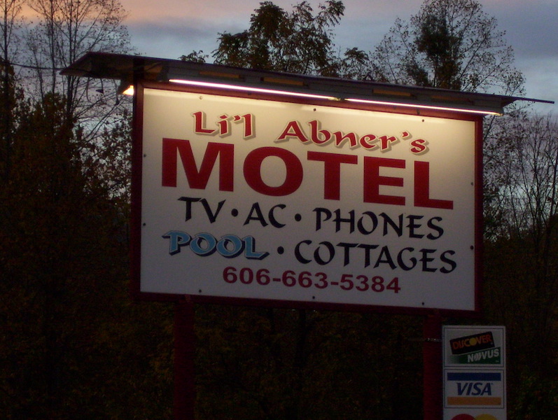 Lil Abner Motel, Slade, KY
