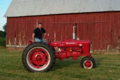 Max Armstrong On tractor
